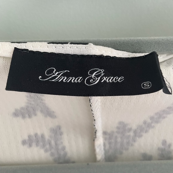 Formal white patterned dress from Anna Grace - Picture 6 of 7